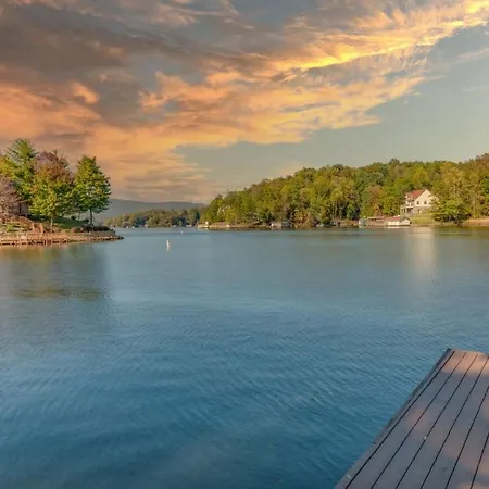 Russell'S Fort At White Oak Point: Historical Cabin On Lake Lure, Luxury, Direct Lake Access! Villa